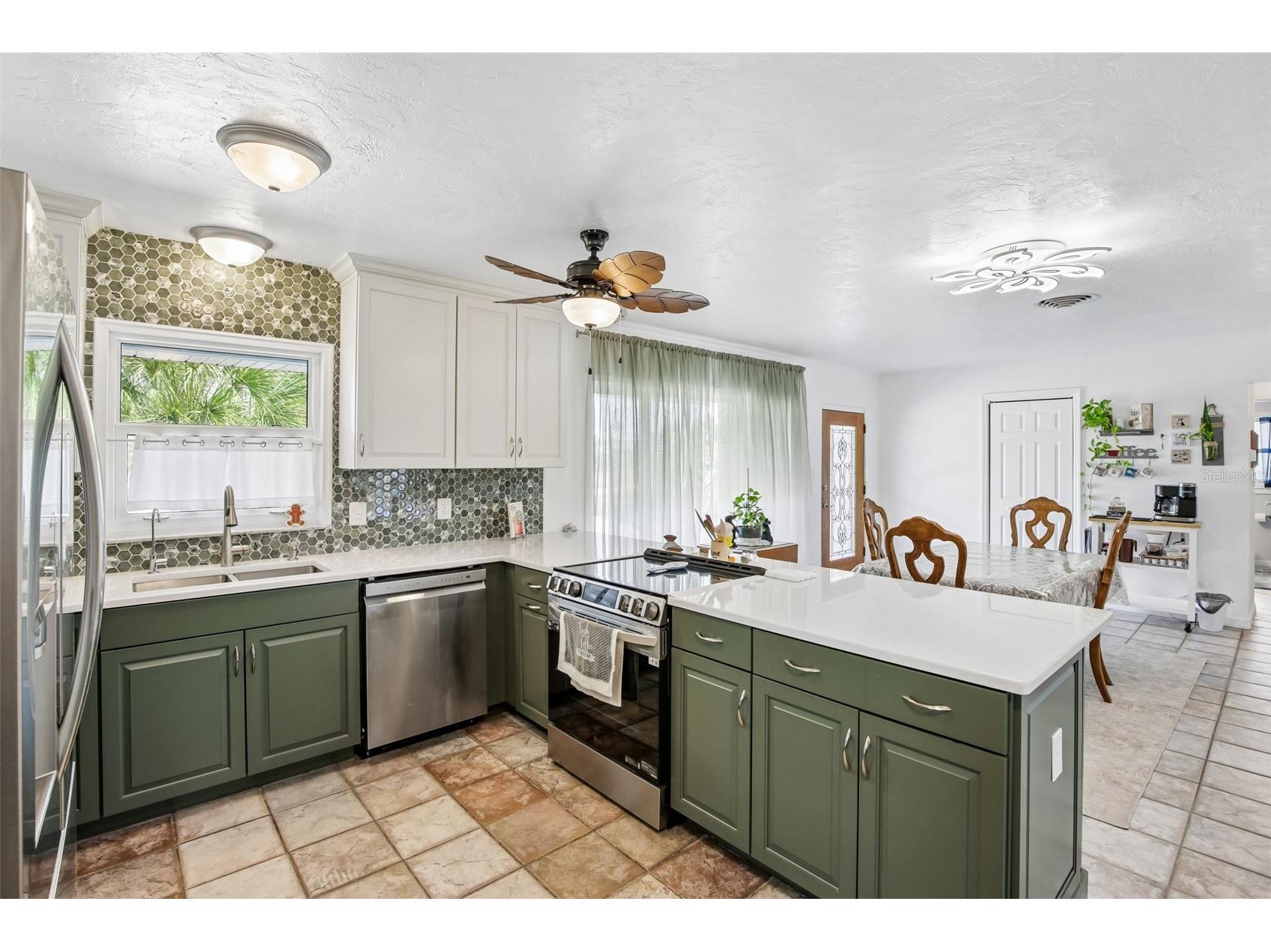 806 Blue Heron Boulevard Ruskin FL 33570 - LITTLE MANATEE RIVER TB8526657 image7