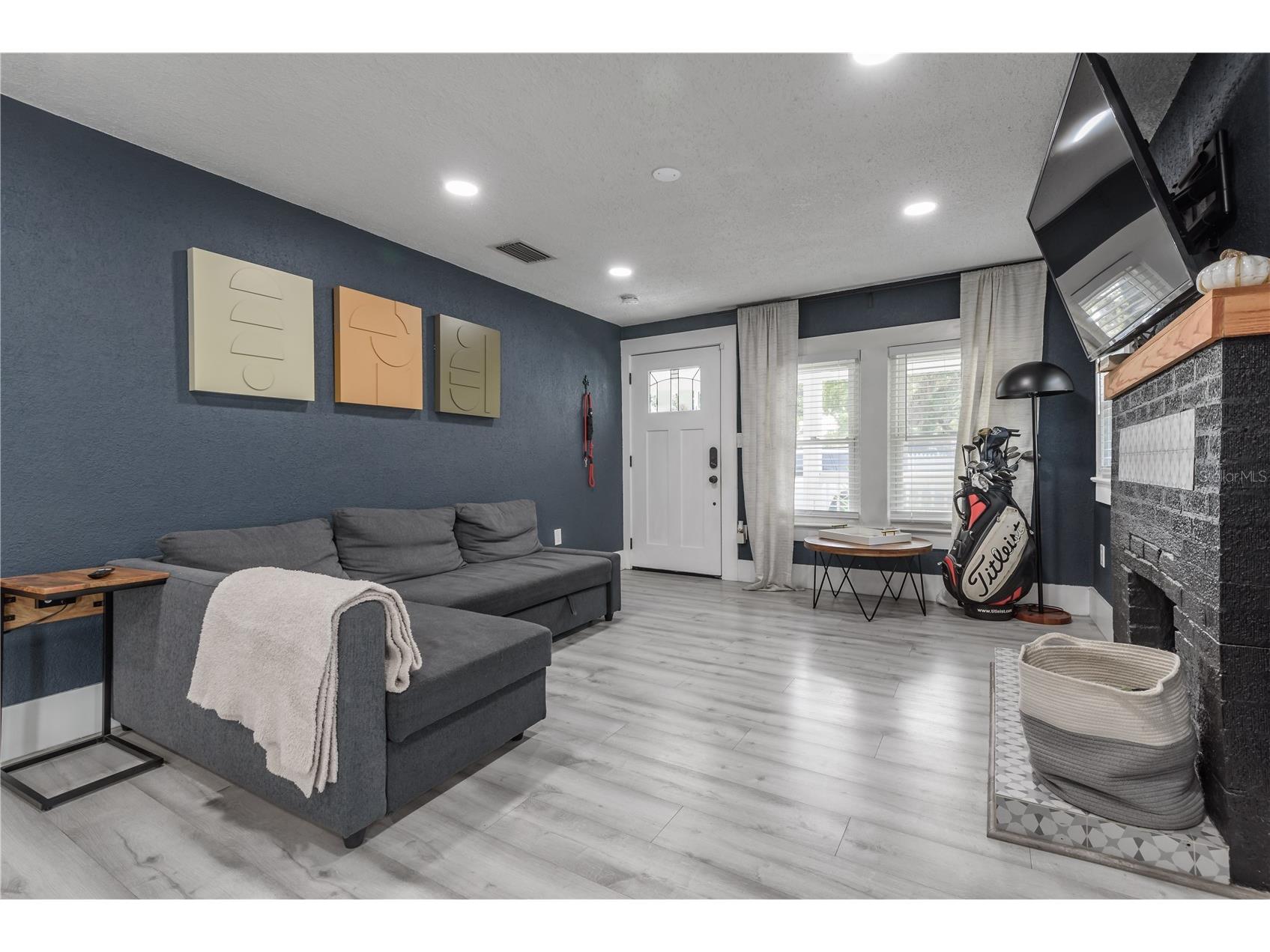 806 E Hamilton Avenue Tampa FL 33604 TB8511171 image8