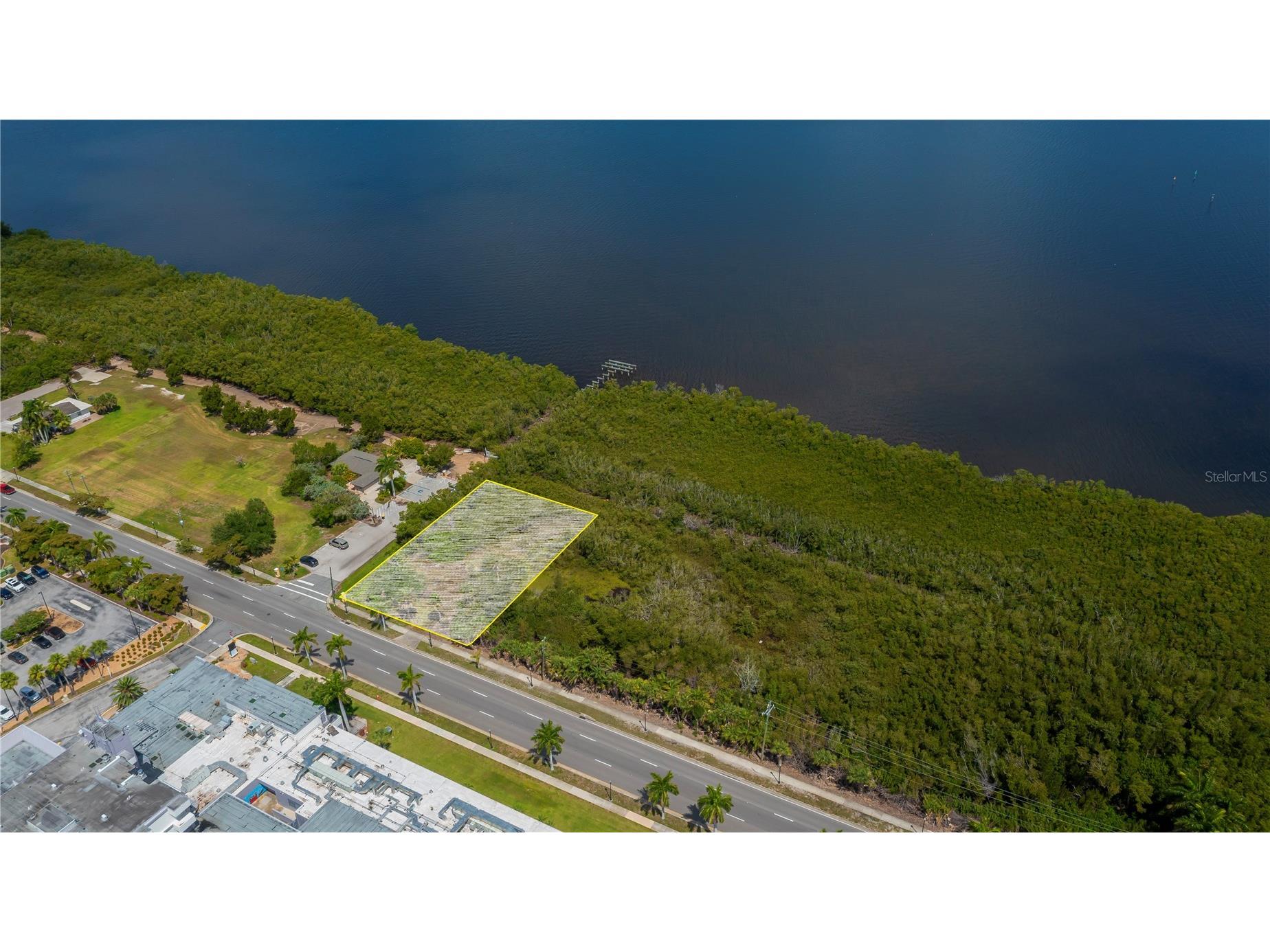806 E Marion Avenue Punta Gorda FL 33950 C7526697 image9