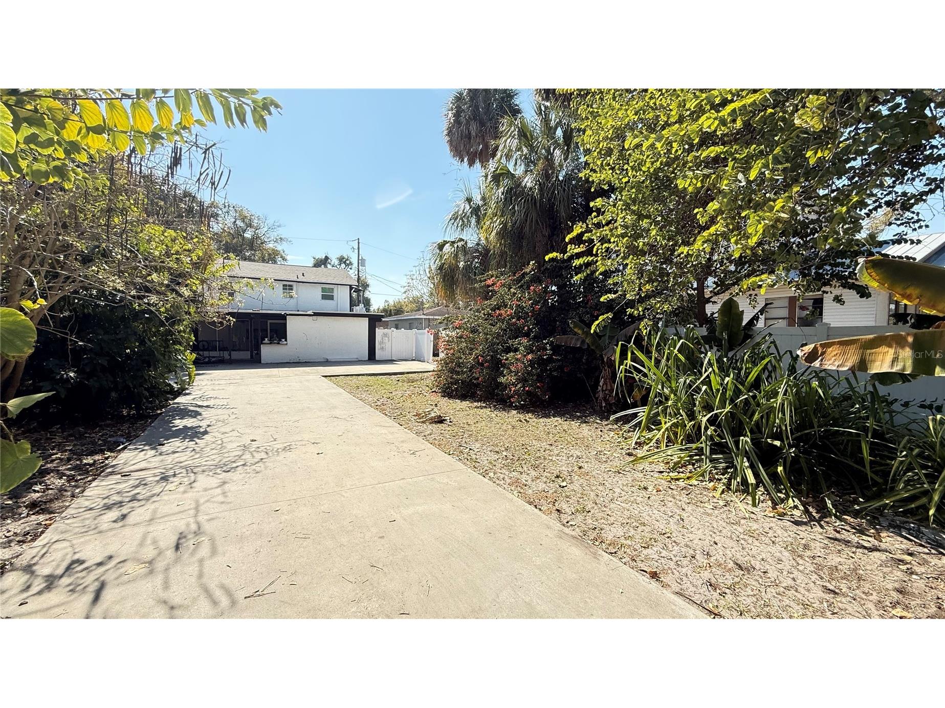 806 E Robles Street Tampa FL 33602 N6142767 image1