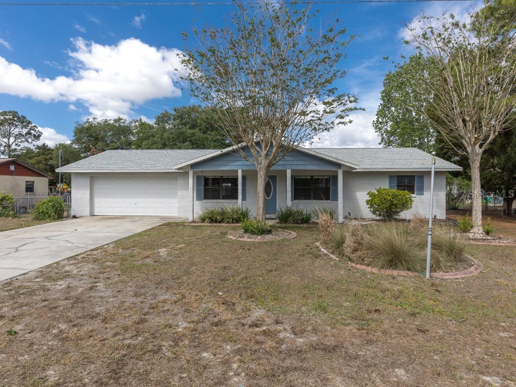 806 Hickory Avenue Fruitland Park FL 34731 G5067511 image1