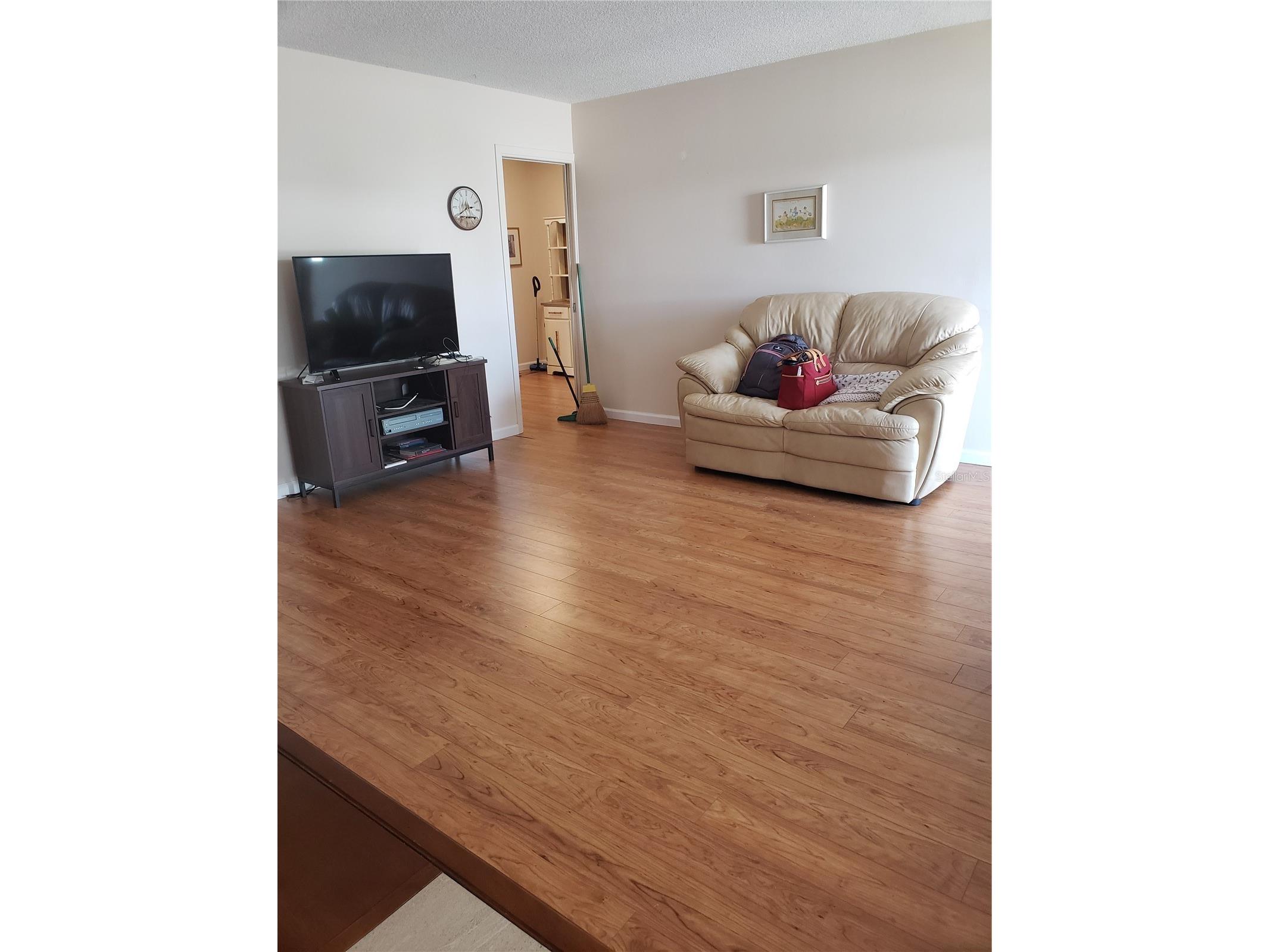 806 Hickory Lane Bradenton FL 34208 C7515204 image3