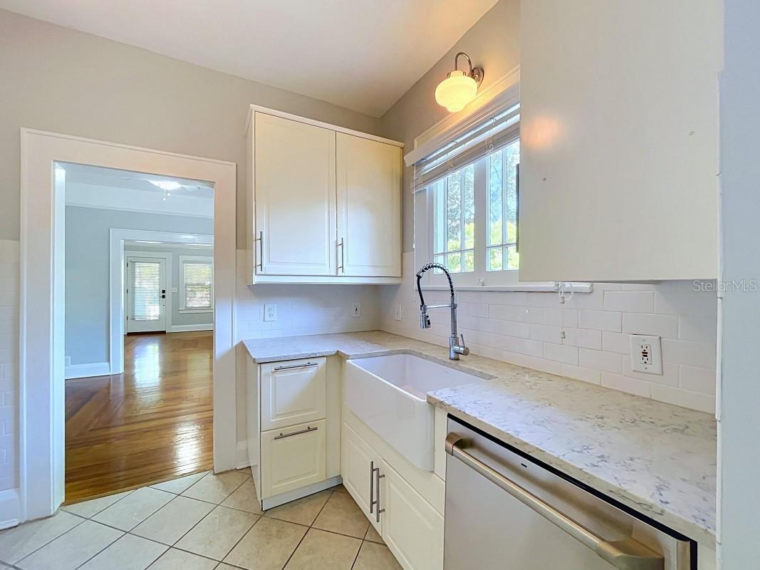 806 Johnson Avenue Lakeland FL 33801 A4698291 image44
