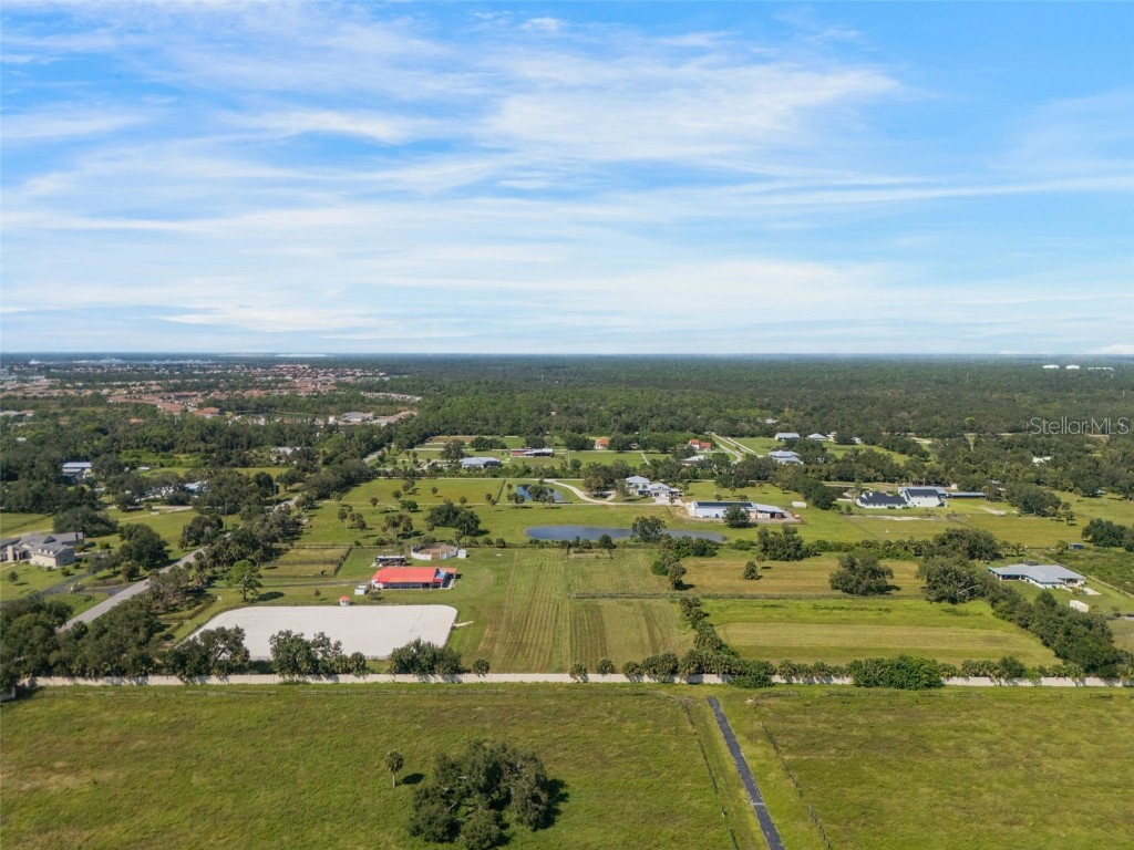 806 N Jackson Road Venice FL 34292 - GULF OF MEXICO A4666410 image10