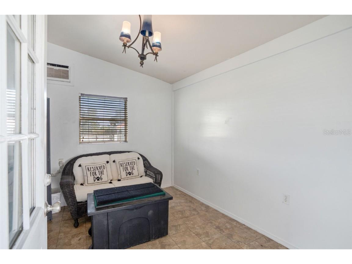 806 N Jackson Road Venice FL 34292 - GULF OF MEXICO A4666410 image19