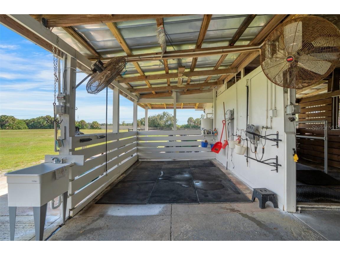 806 N Jackson Road Venice FL 34292 - GULF OF MEXICO A4666410 image22