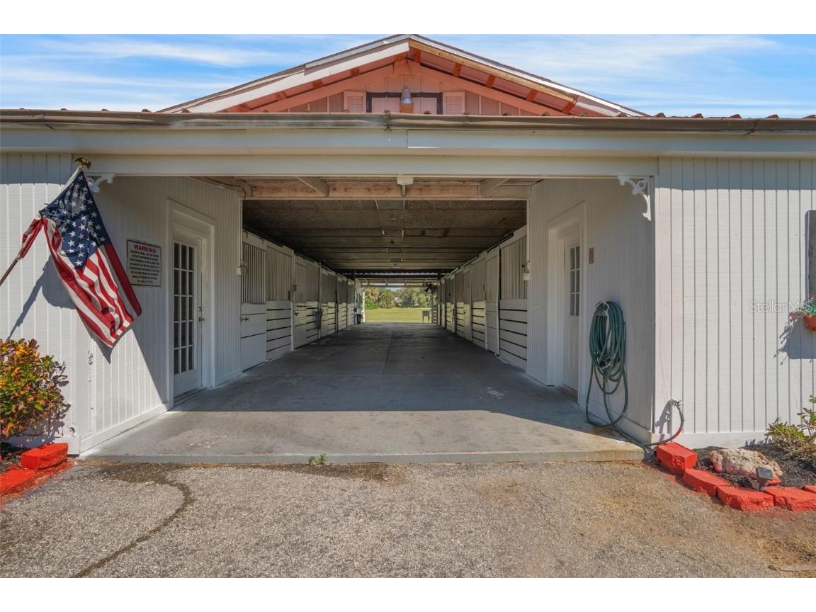 806 N Jackson Road Venice FL 34292 - GULF OF MEXICO A4666410 image26