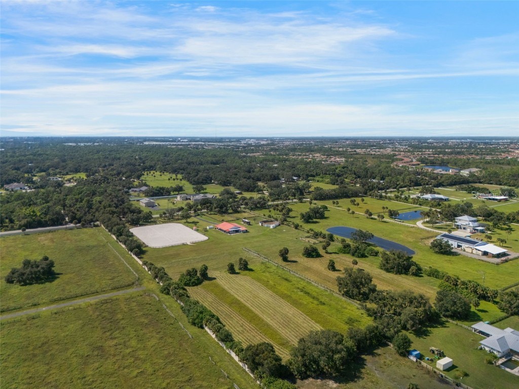 806 N Jackson Road Venice FL 34292 - GULF OF MEXICO A4666410 image9