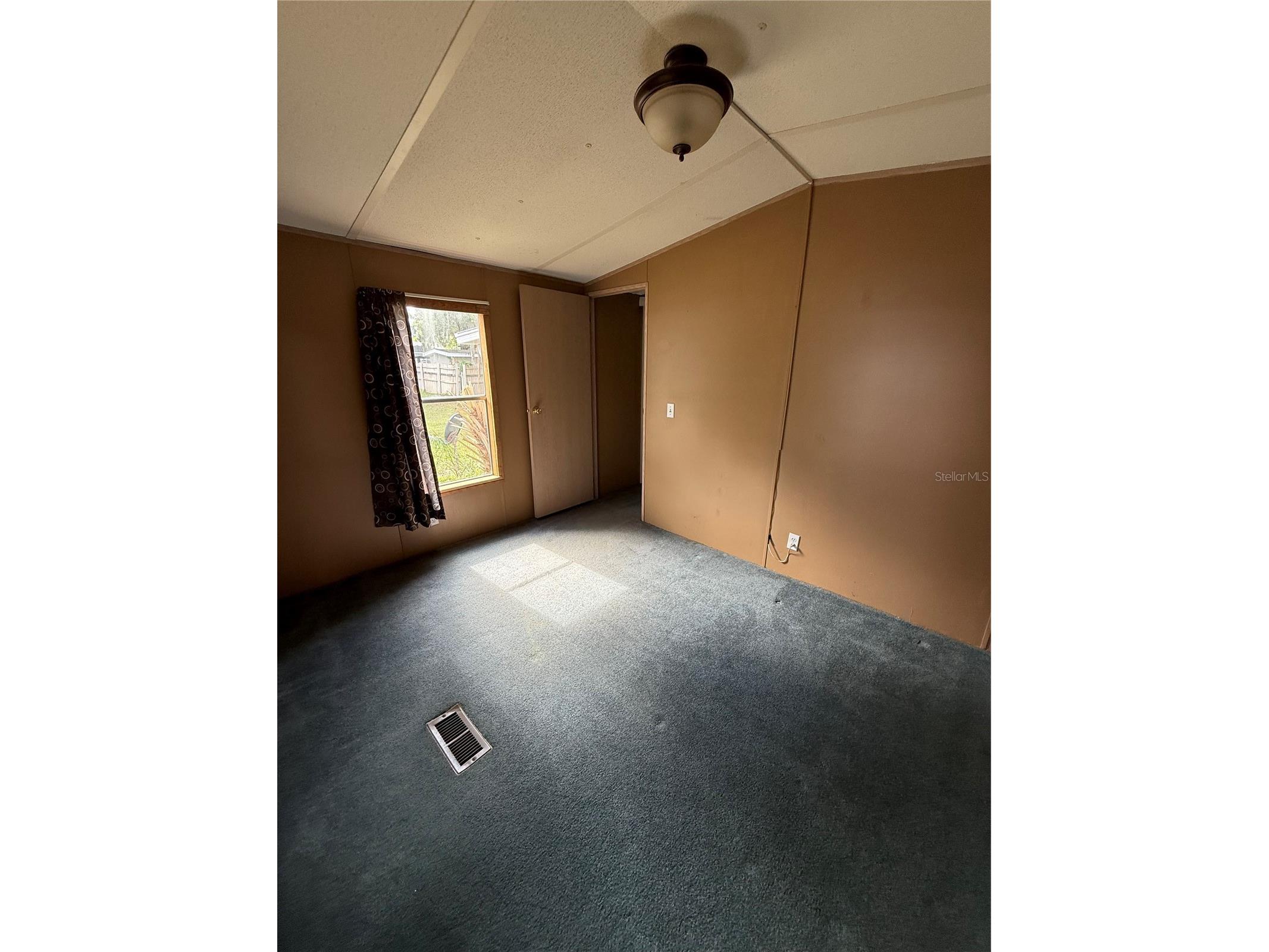 806 New Hampshire Avenue Wildwood FL 34785 OM724754 image10