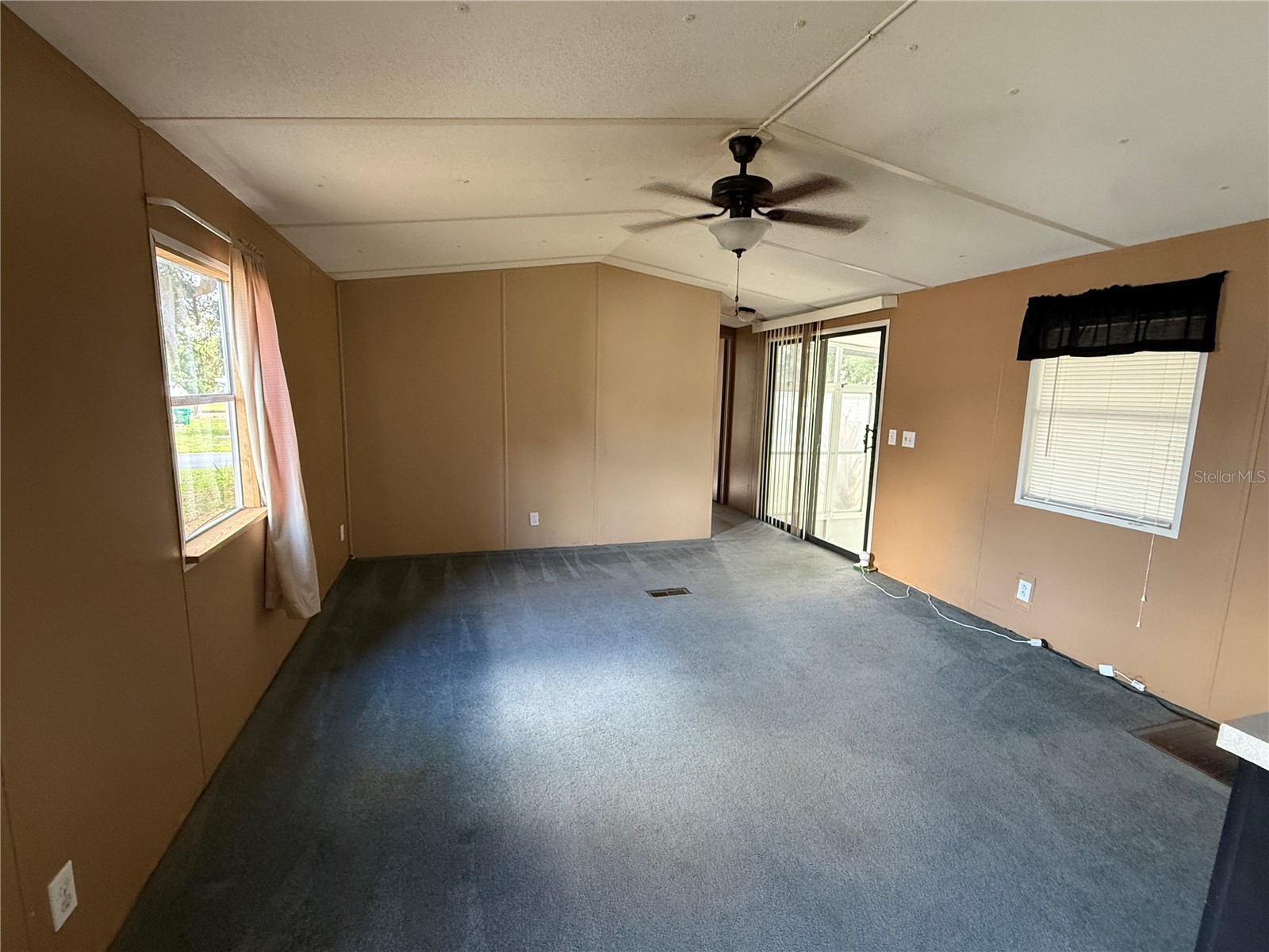 806 New Hampshire Avenue Wildwood FL 34785 OM724754 image8