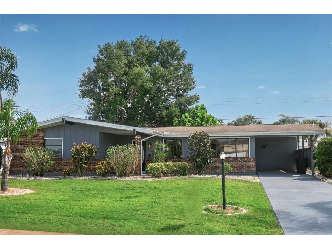 806 Oakmont Avenue Sun City Center FL 33573 TB8433158 image1