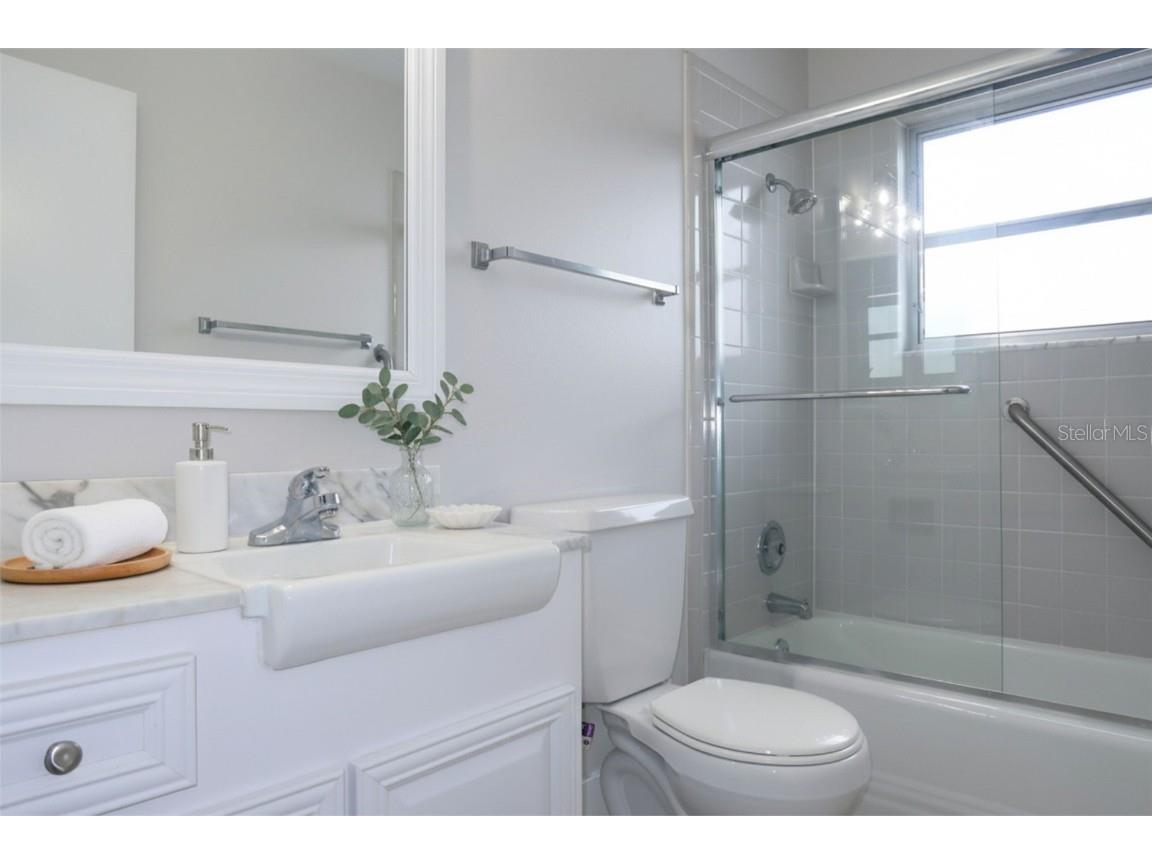 806 Oakmont Avenue Sun City Center FL 33573 TB8433158 image11