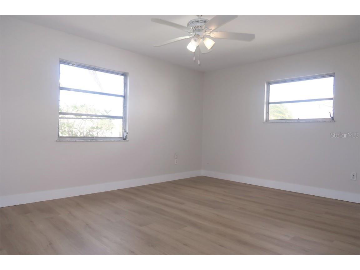 806 Oakmont Avenue Sun City Center FL 33573 TB8433158 image24