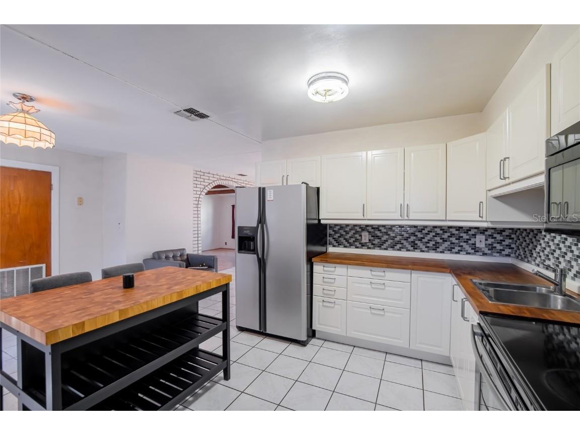 806 Papaya Drive Tampa FL 33619 TB8447997 image12