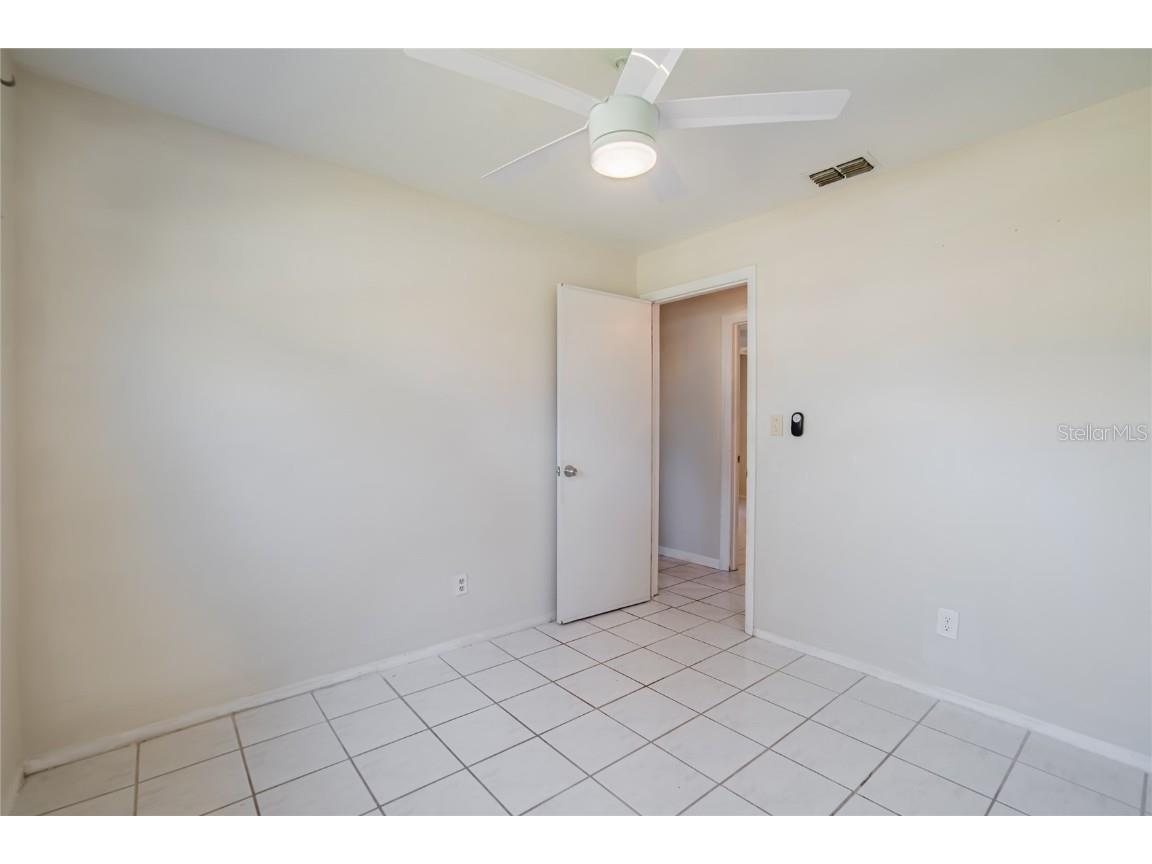 806 Papaya Drive Tampa FL 33619 TB8447997 image17