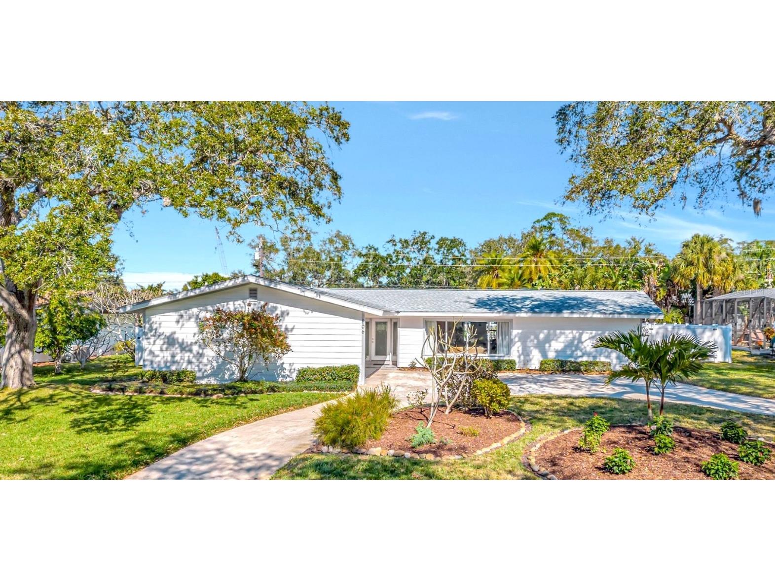 806 Royal Drive Largo FL 33770 U8187883 image1