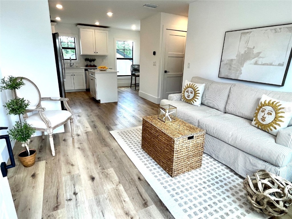 806 S Jefferson Avenue #1 Sarasota FL 34237 A4601791 image2