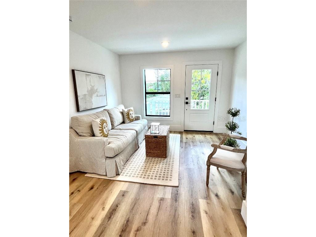 806 S Jefferson Avenue #1 Sarasota FL 34237 A4601791 image9