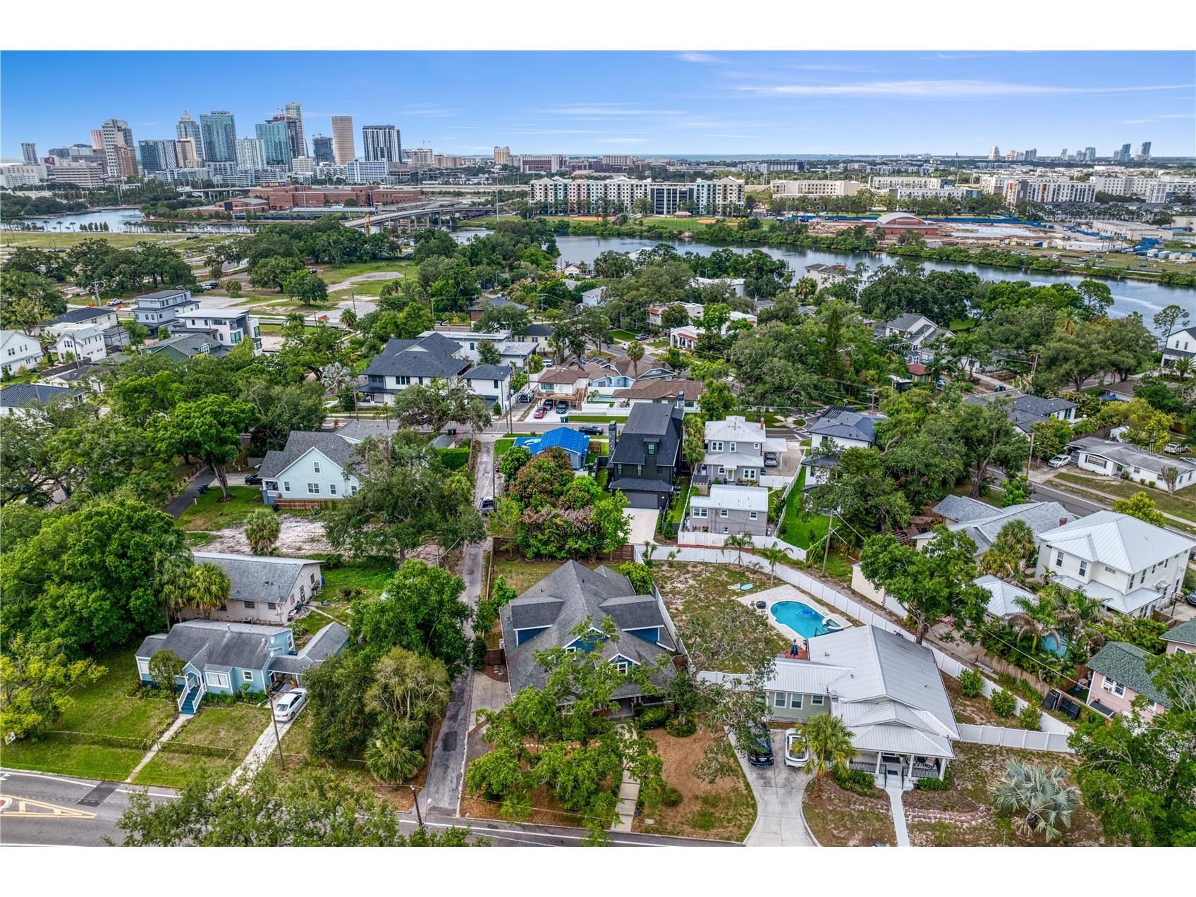 806 W Frances Avenue Tampa FL 33602 TB8522787 image80