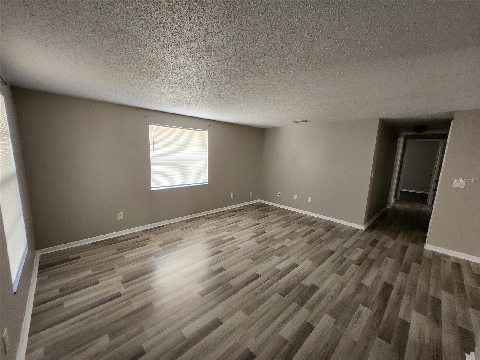 806 Walnut Drive Seffner FL 33584 TB8510712 image3
