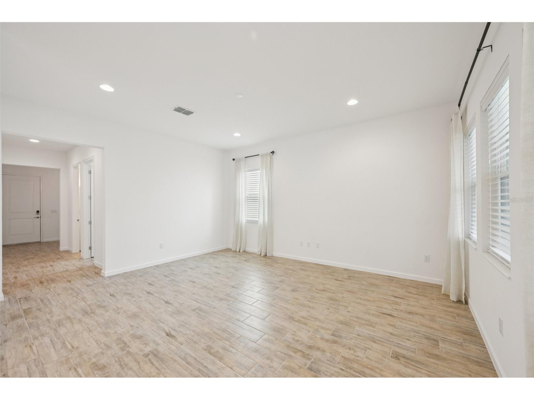 806 Winterside Drive Apollo Beach FL 33572 TB8496227 image5