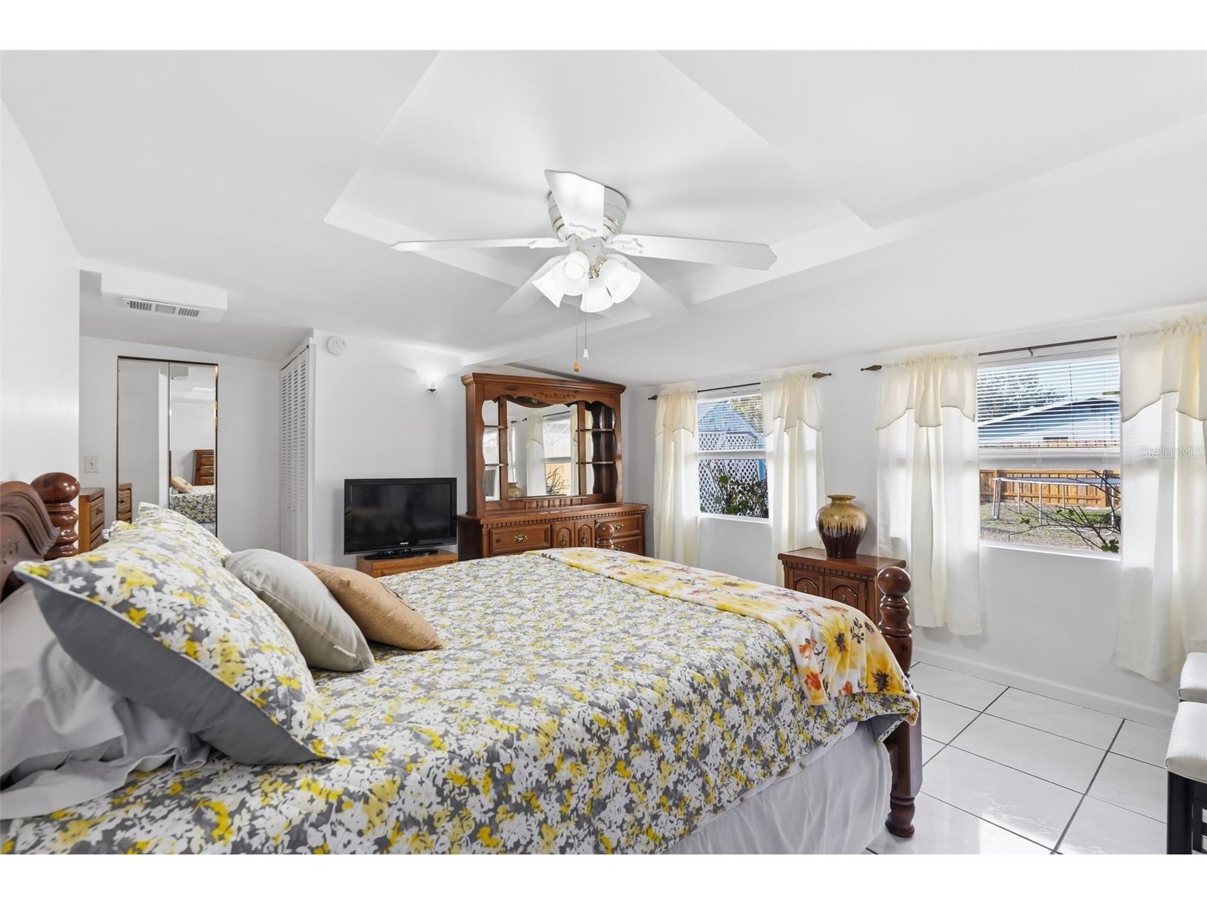 8061 49th Avenue N Saint Petersburg FL 33709 TB8477421 image25