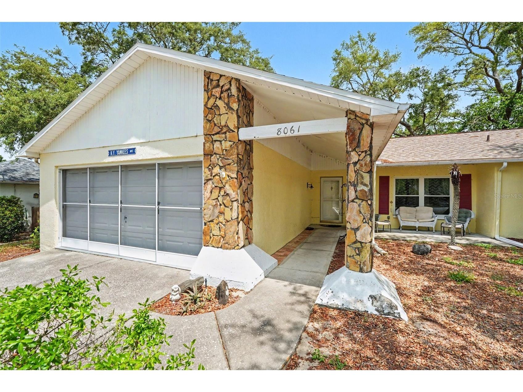 8061 Philatelic Dr Spring Hill FL 34606 TB8506378 image1