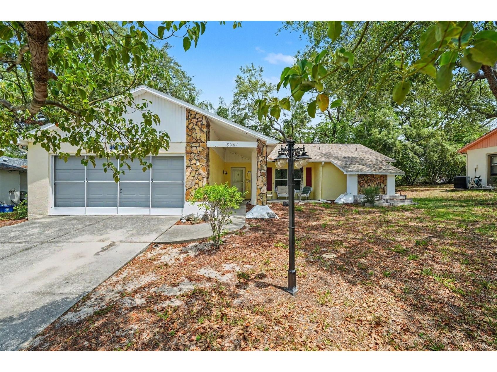 8061 Philatelic Dr Spring Hill FL 34606 TB8506378 image2