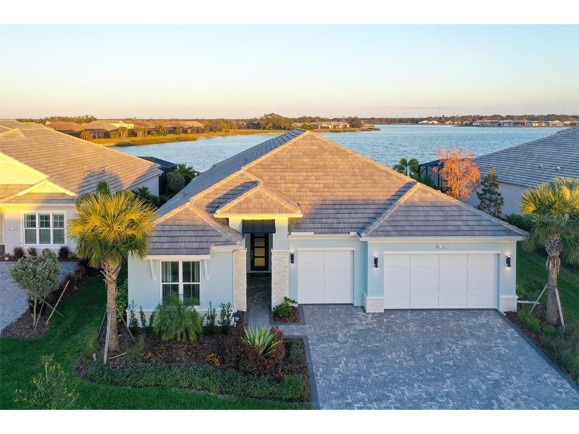 8063 Waterbend Trail Sarasota FL 34240 - LAKE IBIS A4639109 image1