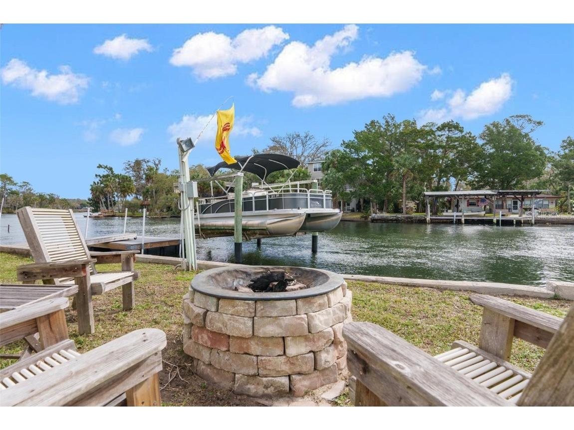 8064 Marys Fish Camp Road Weeki Wachee FL 34607 - MUD RIVER & RIVER HEAD SPRING W7861795 image3