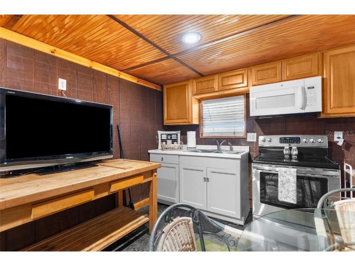 8064 Marys Fish Camp Road Weeki Wachee FL 34607 - MUD RIVER & RIVER HEAD SPRING W7861795 image48