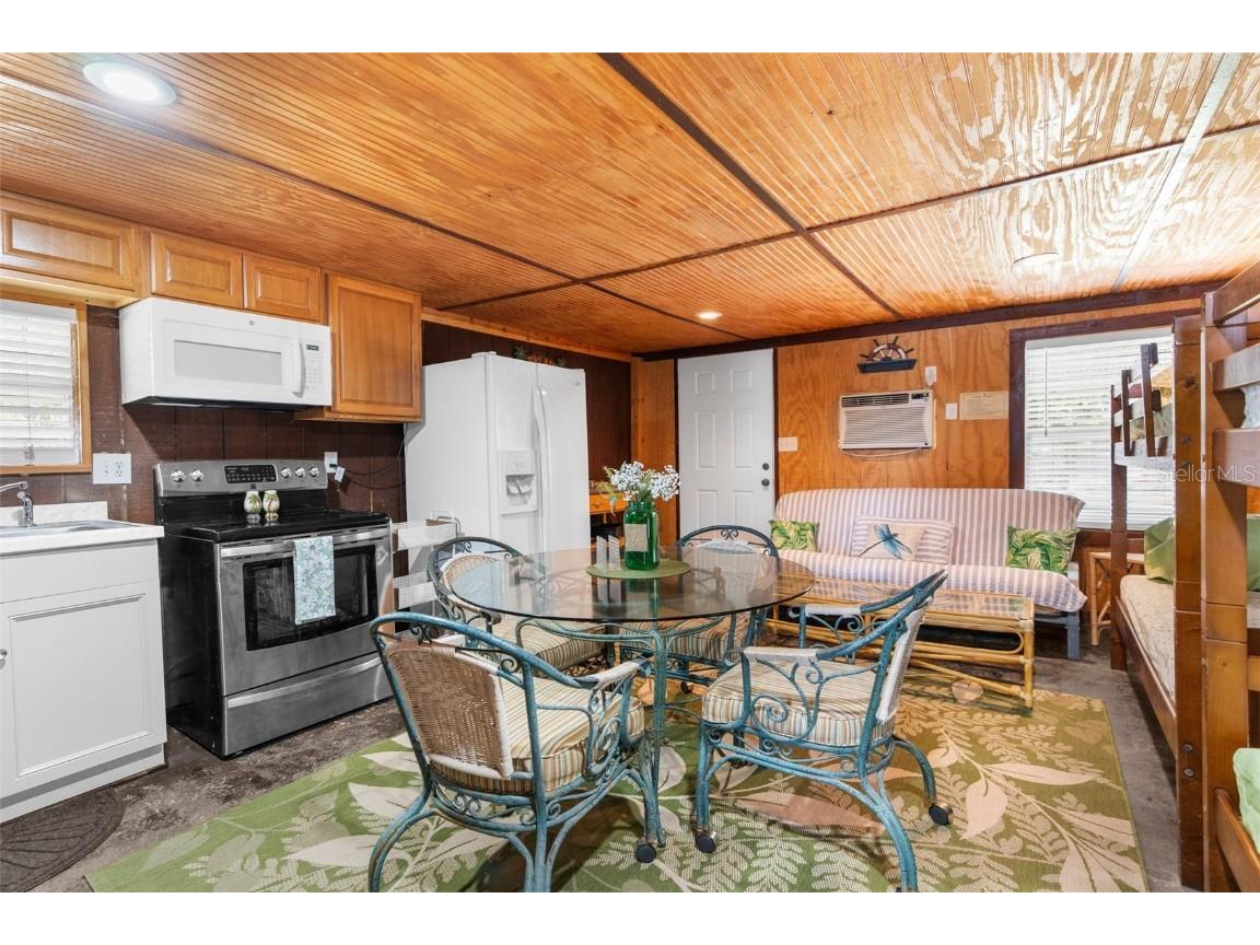 8064 Marys Fish Camp Road Weeki Wachee FL 34607 - MUD RIVER & RIVER HEAD SPRING W7861795 image60