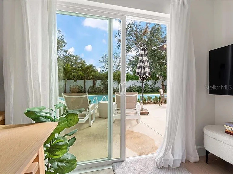 8067 123rd Street Seminole FL 33772 TB8514906 image23