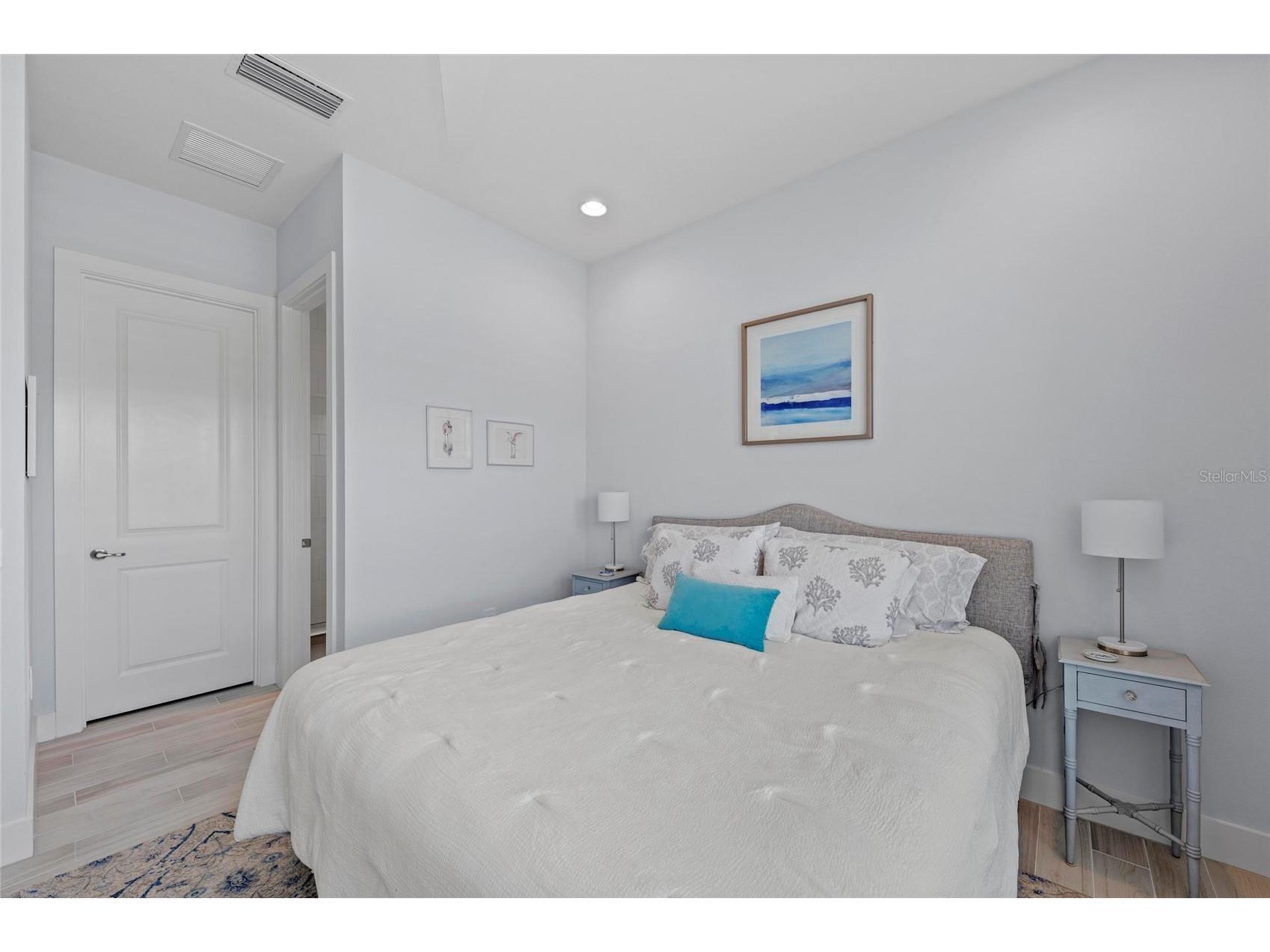 8067 Waterbend Trail Sarasota FL 34240 - LAKE IBIS A4678689 image35
