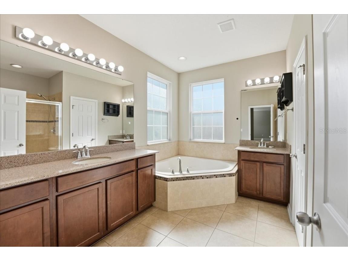 8068 Edgewood Forest Drive Orlando FL 32827 - LAKE NONA O6359333 image32