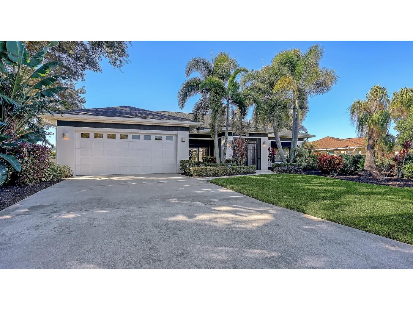 8068 Estates Drive Sarasota FL 34243 A4671486 image1