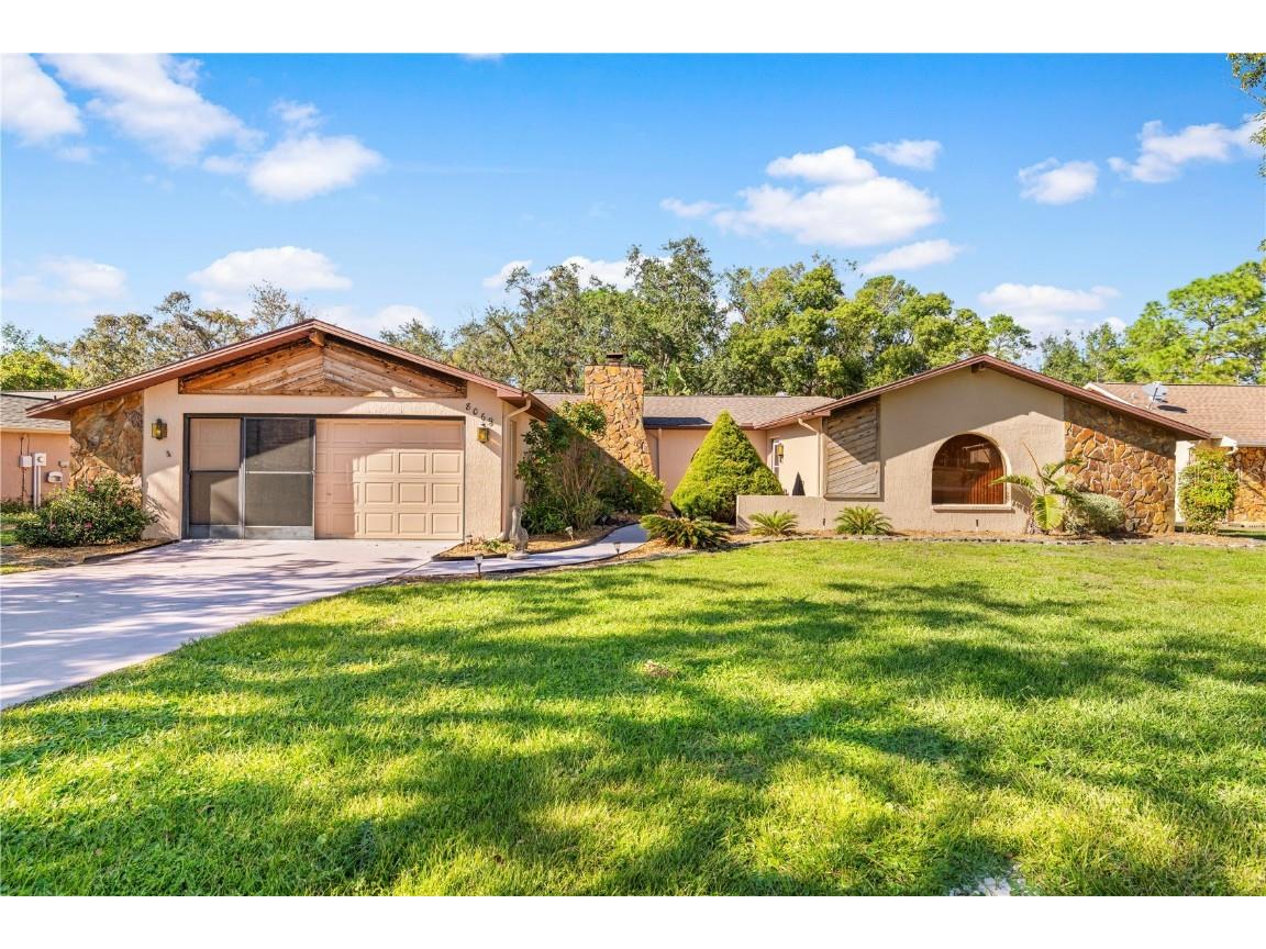 8069 Pagoda Drive Spring Hill FL 34606 TB8326162 image1