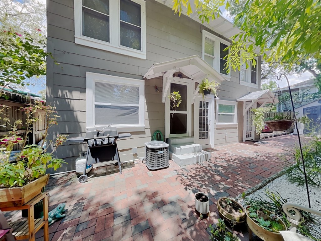 807 1/2 S Fremont Avenue #UPPER Tampa FL 33606 T3444687 image1