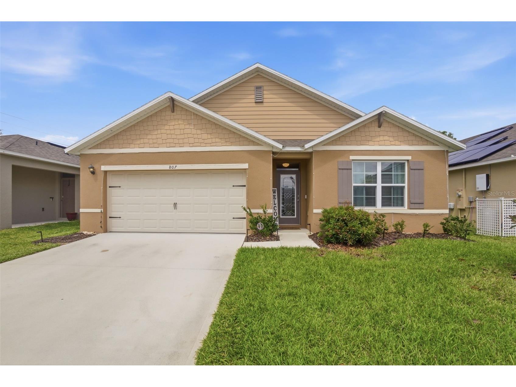 807 Amhurst Drive Orange City FL 32763 V4948264 image1