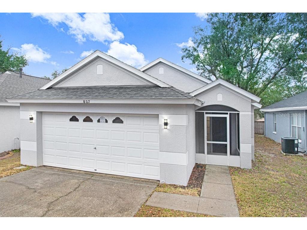 807 Cape Cod Circle Valrico FL 33594 TB8469189 image1