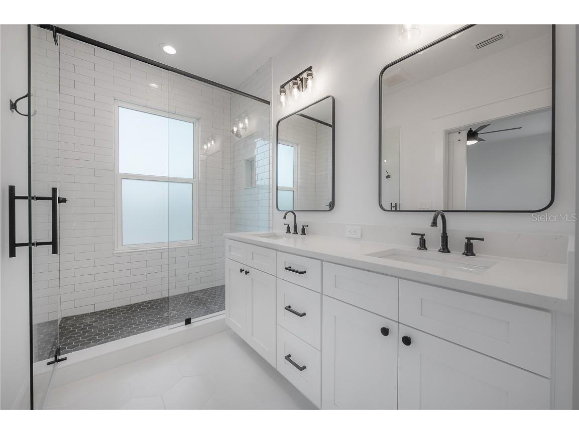 807 E Ida Street #2 Tampa FL 33603 TB8439589 image46