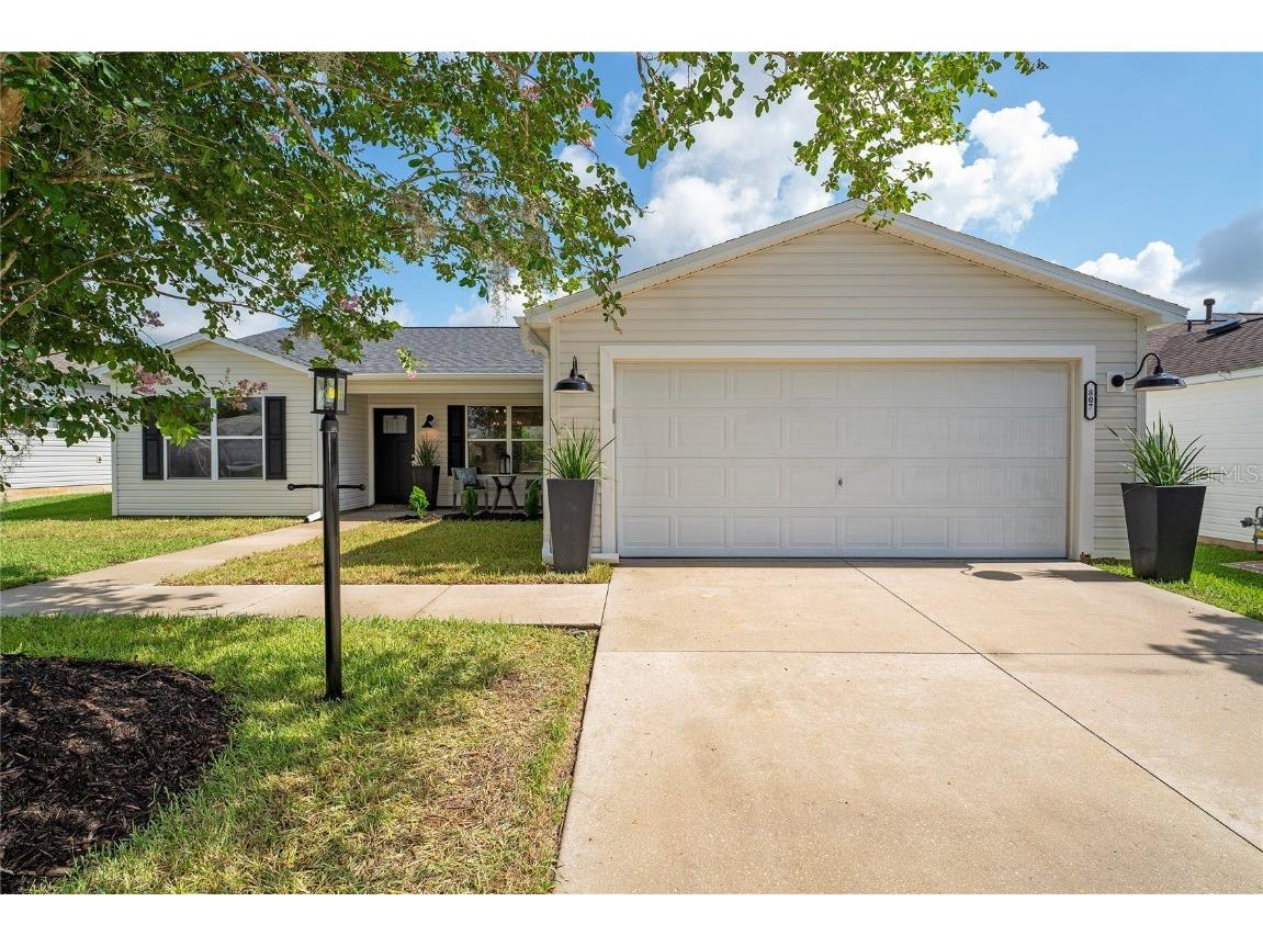 807 Evelynton Loop The Villages FL 32162 O6127565 image1