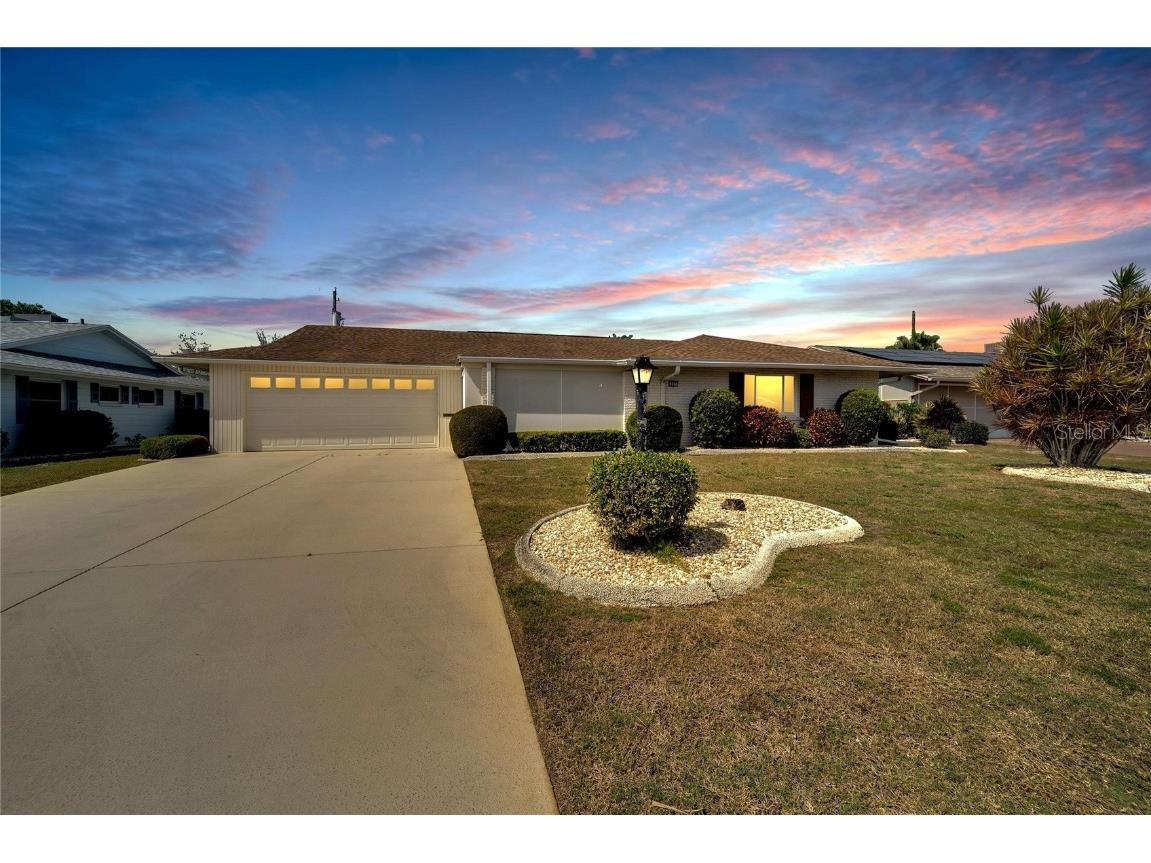 807 Fox Hills Drive Sun City Center FL 33573 T3511601 image1