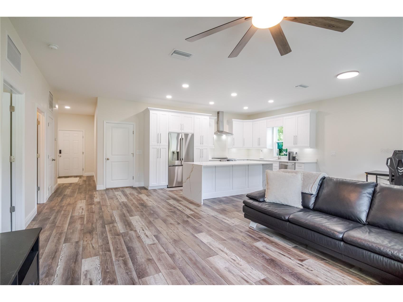 807 Garden Oaks Square Seffner FL 33584 TB8492826 image24