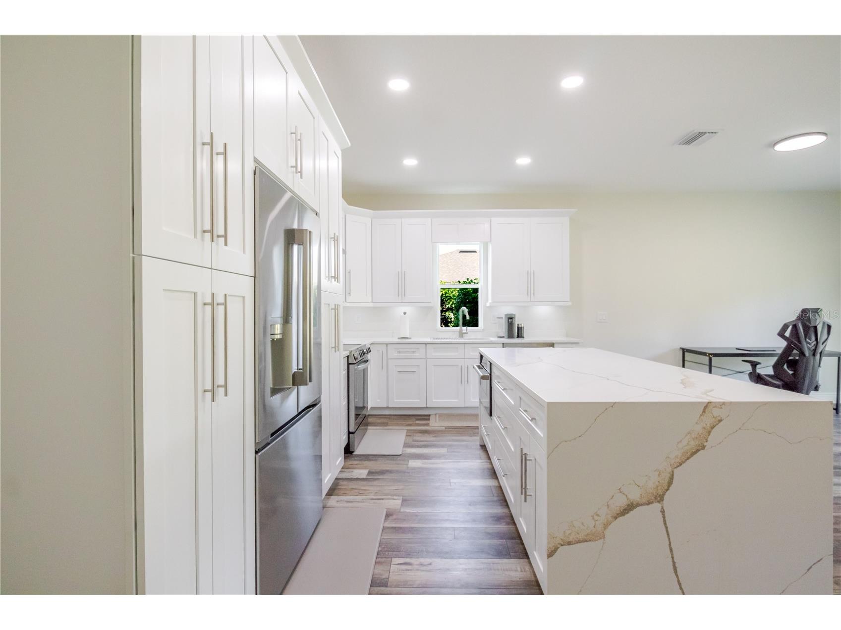 807 Garden Oaks Square Seffner FL 33584 TB8492826 image4