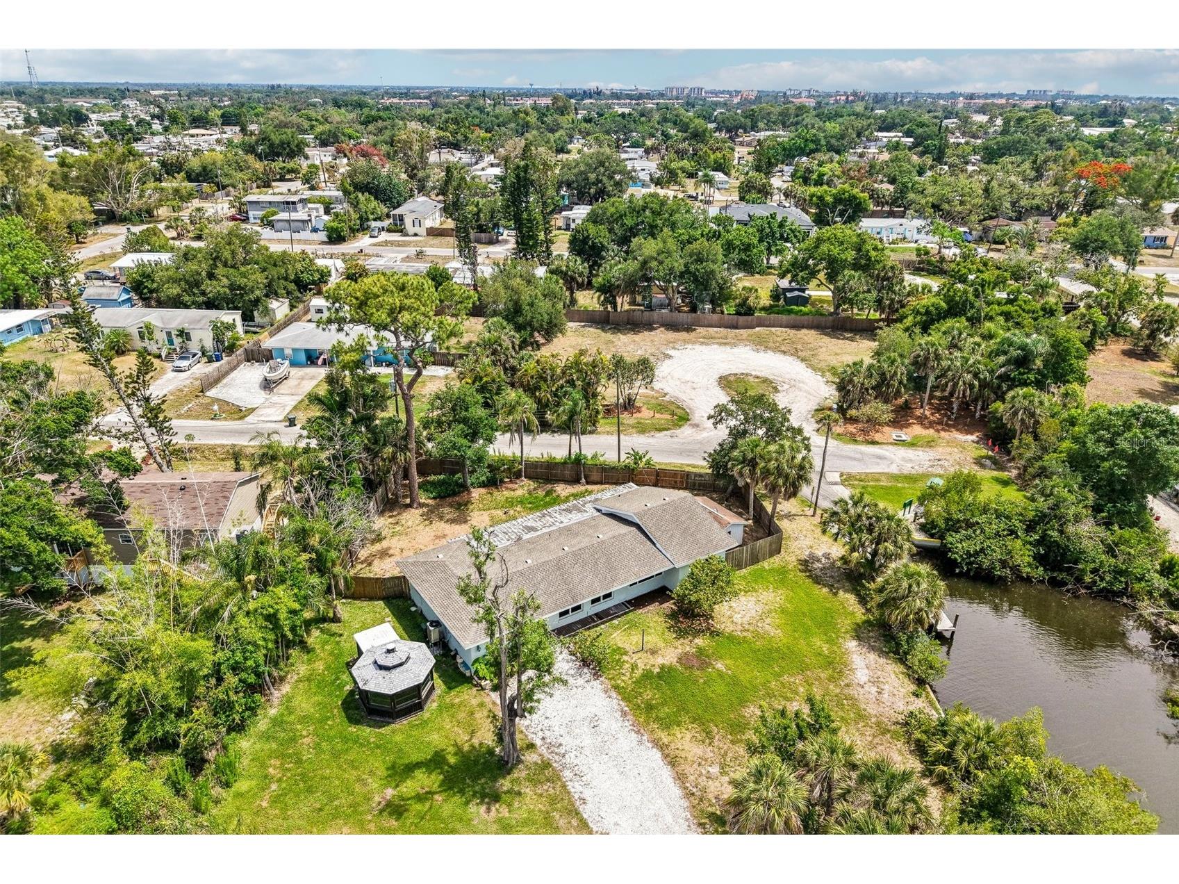 807 Lucille Avenue Nokomis FL 34275 A4693238 image34
