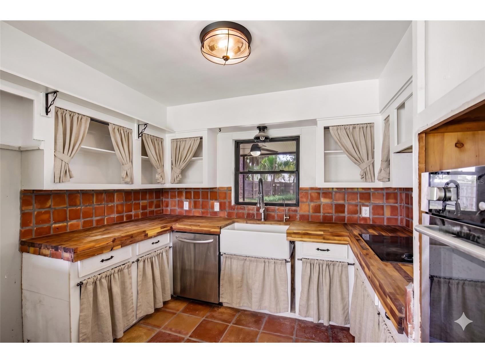 807 Lucille Avenue Nokomis FL 34275 A4693238 image7