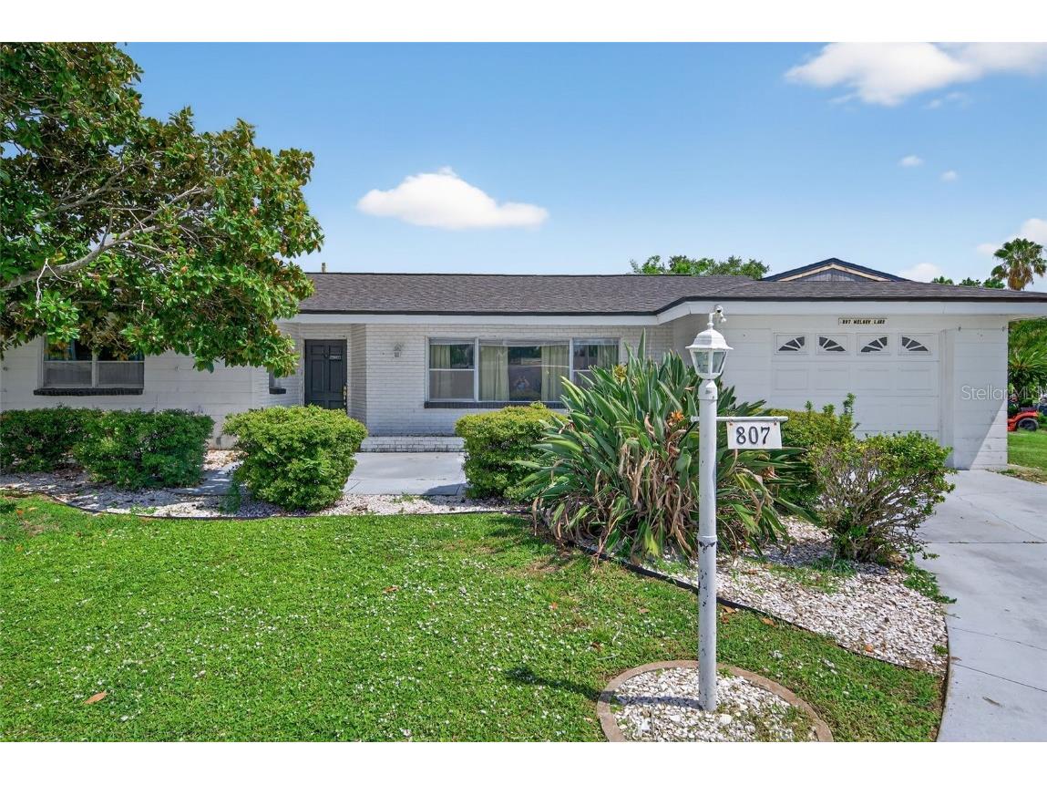 807 Melody Lane Bradenton FL 34207 A4658855 image1