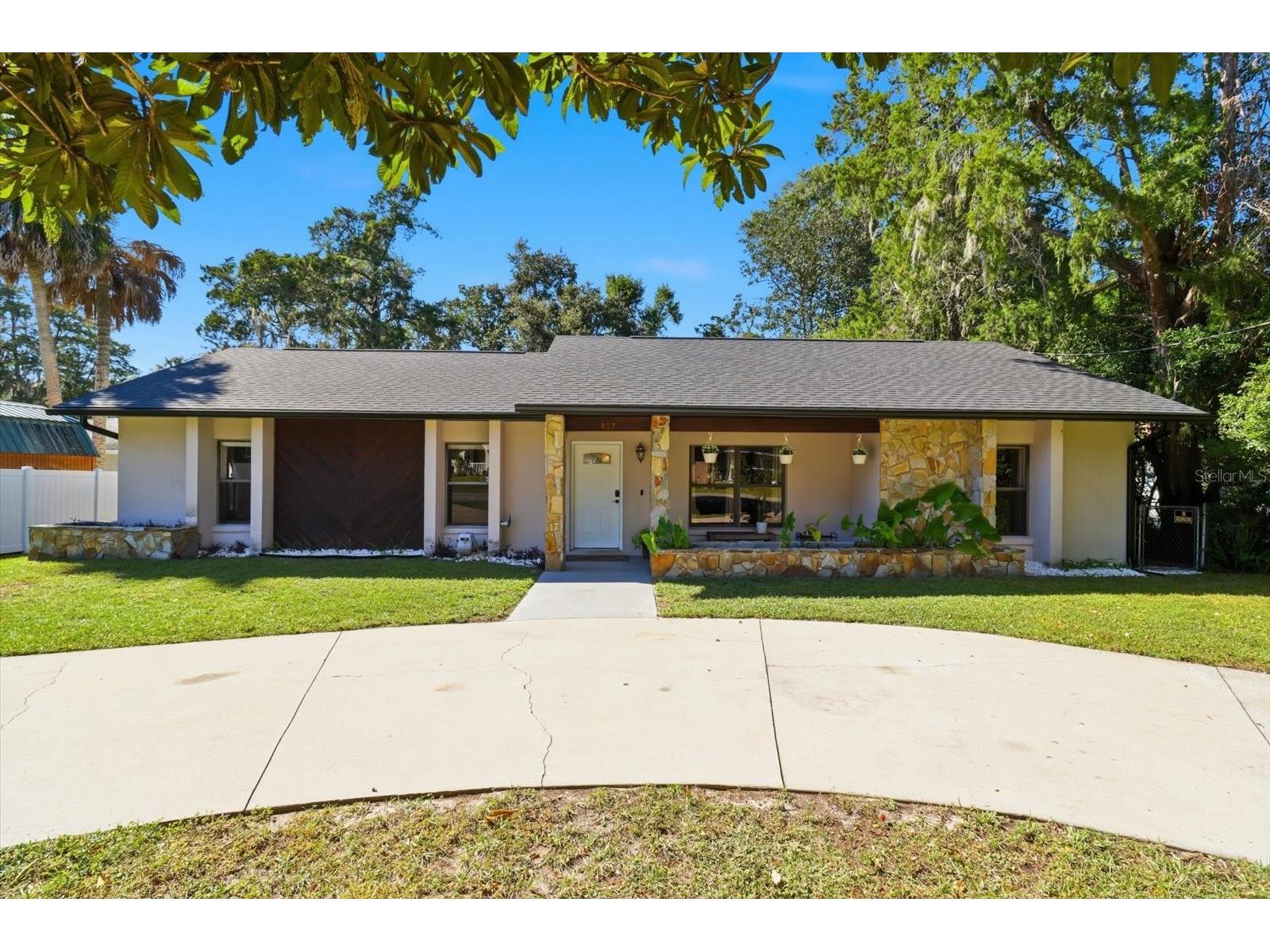 807 N Hollywood Circle Crystal River FL 34429 O6357644 image1