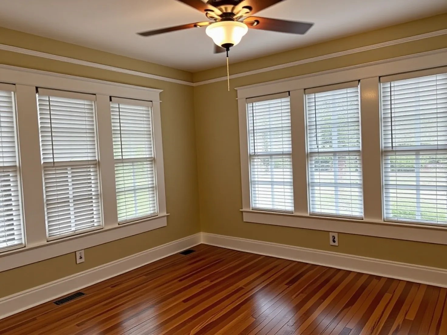 807 S Fremont Avenue Tampa FL 33606 TB8459650 image20